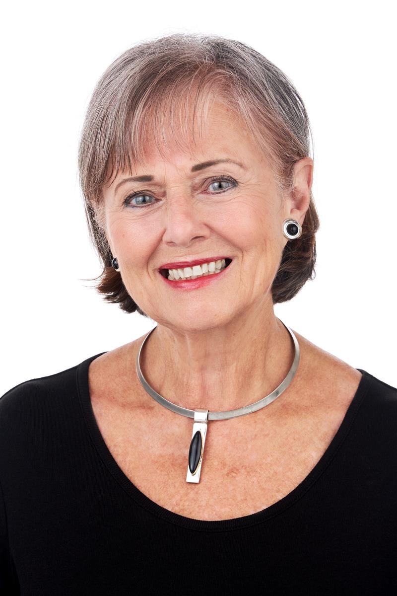 Linda L. Voyles, Broker Associate